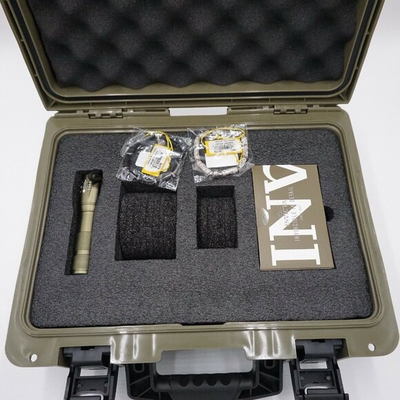 INVICTA GREEN PATCH 1 SLOT DIVE CASE W/ SPEAKER & LED FLASHLIGHT - Picture 2 of 5